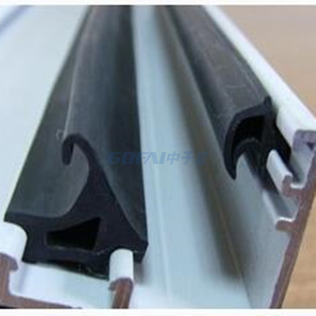 Tira resistente al calor resistente al calor del lacre del caucho del PVC del plástico flexible de la forma de UTHF para la puerta