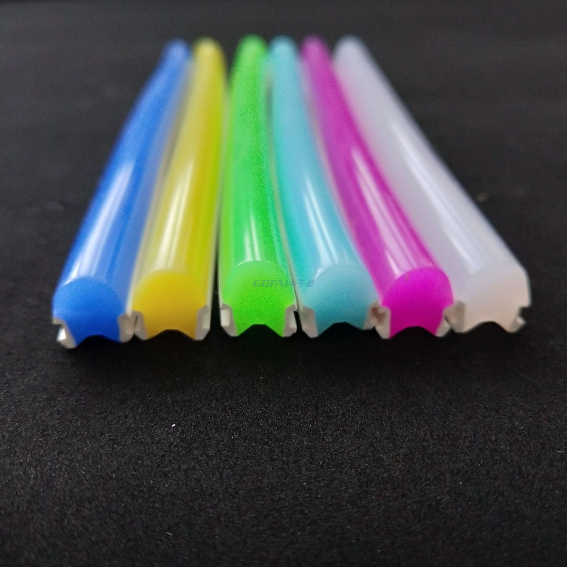 Tira de guía de silicona de luz de neón LED colorida decorativa